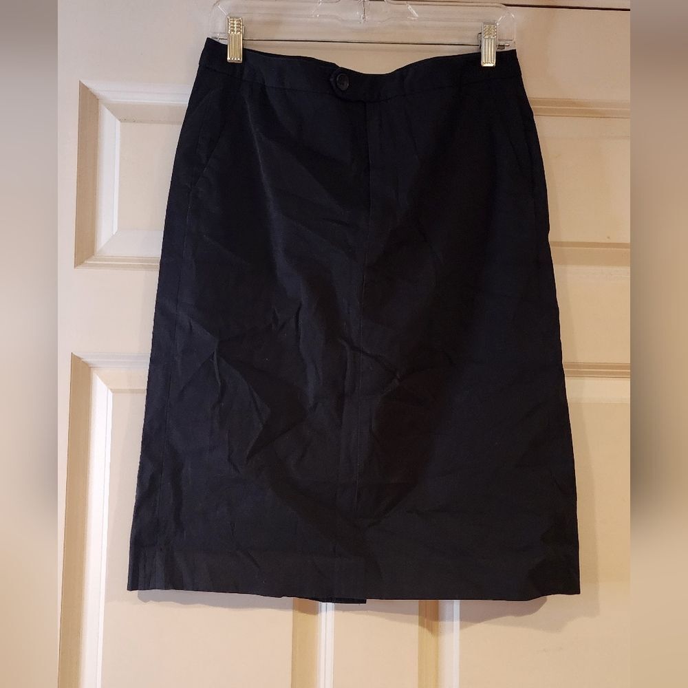Banana Republic black button closure pencil skirt size 6